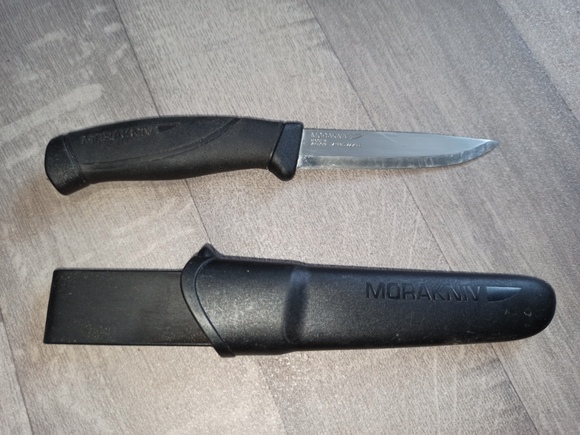 Couteau Mora companion